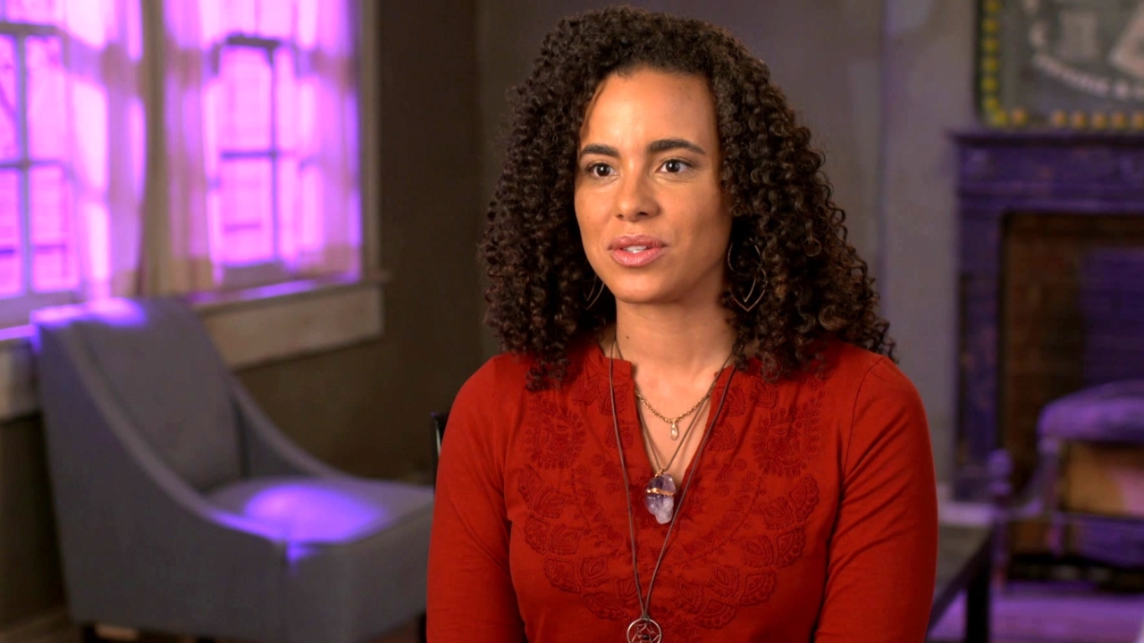 Midnight, Texas: Parisa Fitz Henley