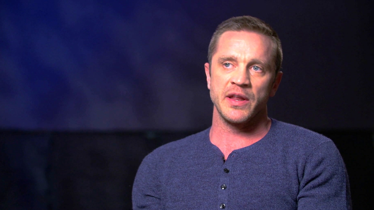Somewhere Between: Devon Sawa On What Drew Him To This Show