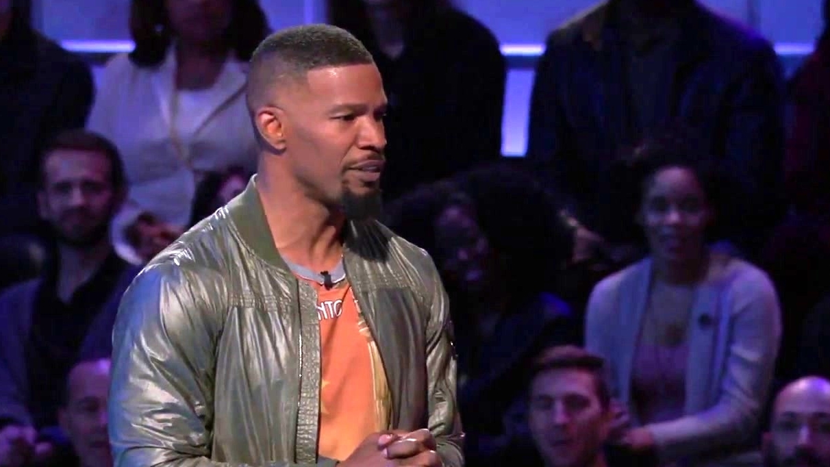 Beat Shazam: Jamie Foxx Bonds With Contestants