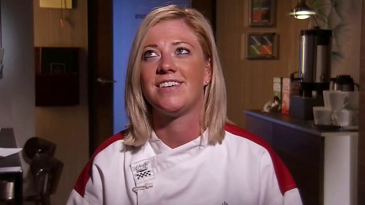 Hell's Kitchen: A Raw Burger Emerges From The Red Team