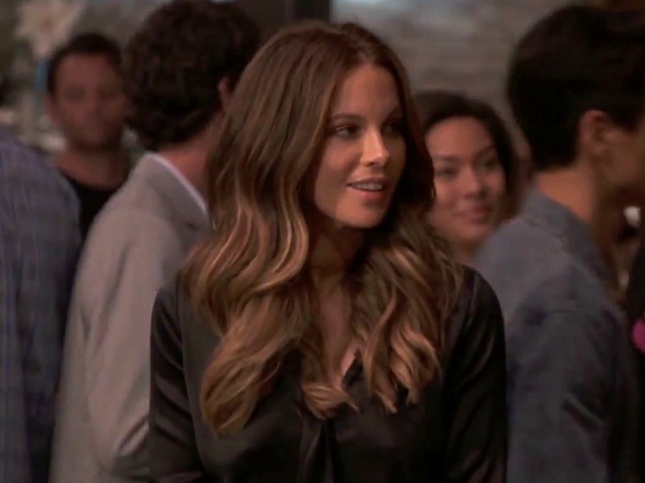 The F Word: Kate Beckinsale & Gordon Ramsay Attempt The Tablecloth Trick