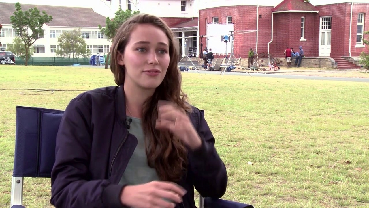Friend Request: Alycia Debnam-Carey On The Role Of Technology