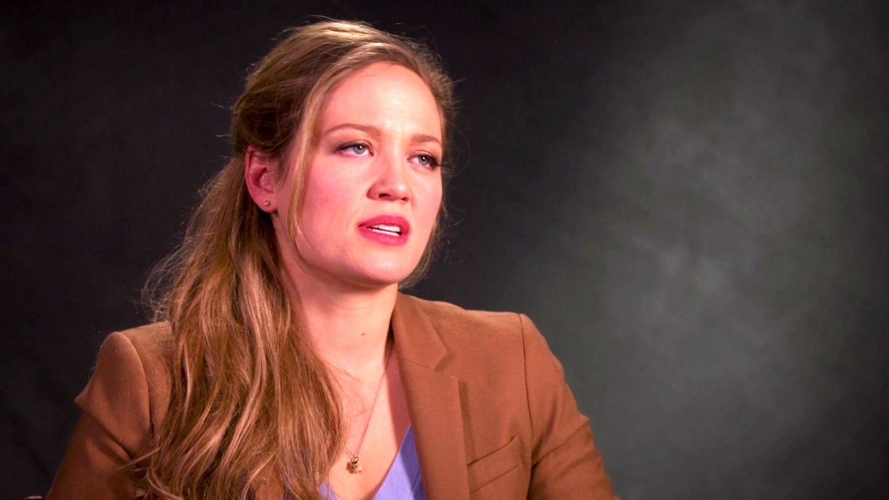 Ten Days In The Valley: Erika Christensen On Kyra Sedgwick As Jane Sadler