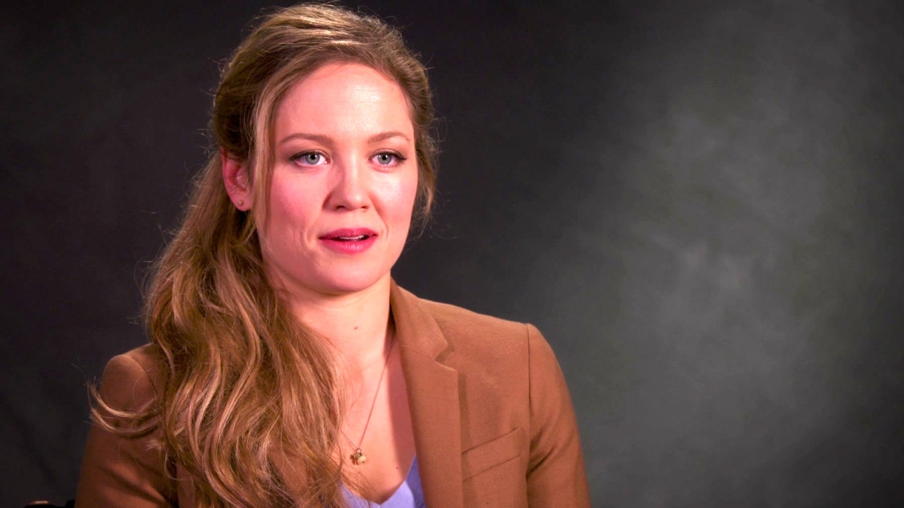 Ten Days In The Valley: Erika Christensen On The Show