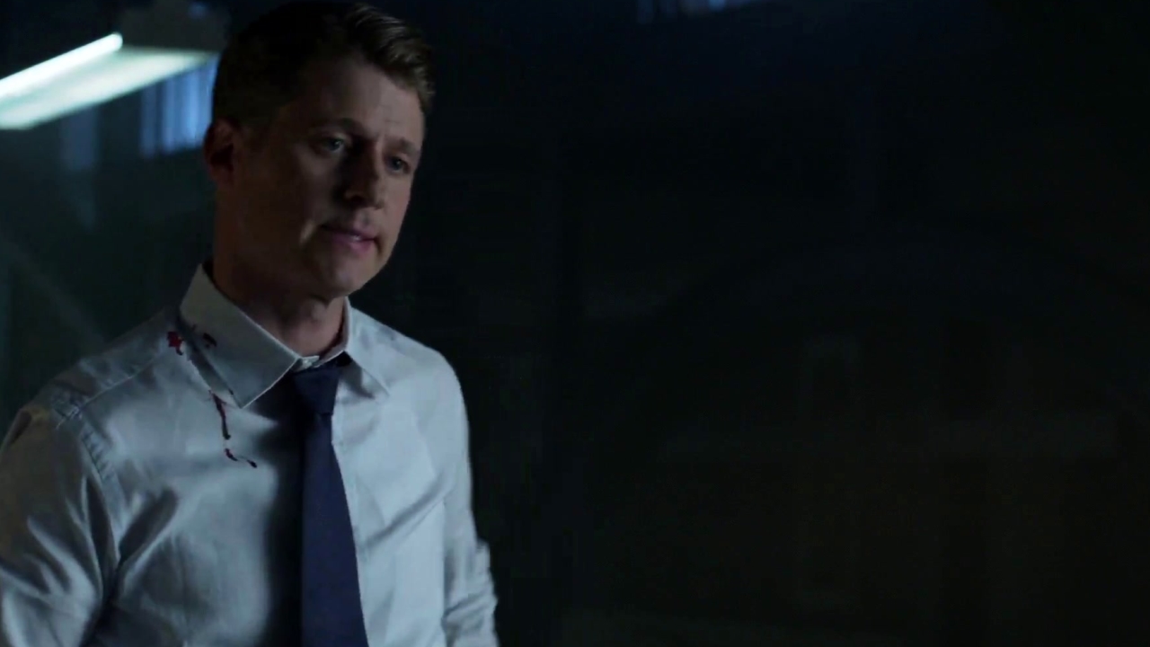 Gotham: Bruce Gives Detective Gordon A Piece Of Evidence