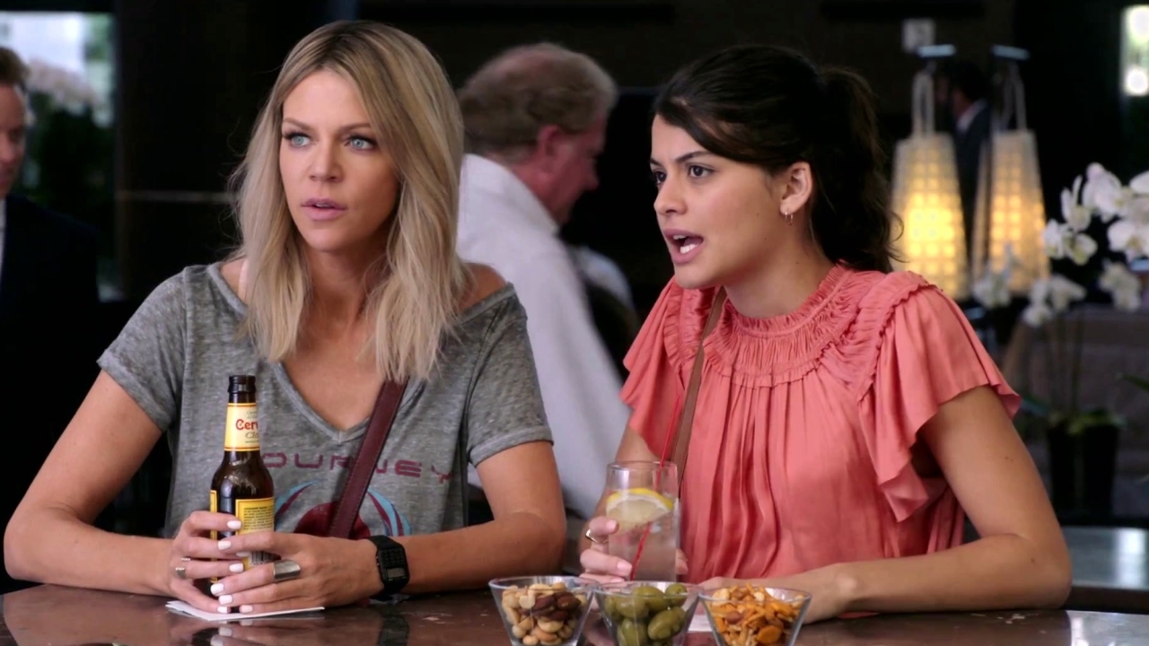 The Mick: Mickey Tries To Pick Up A Woman At The Bar