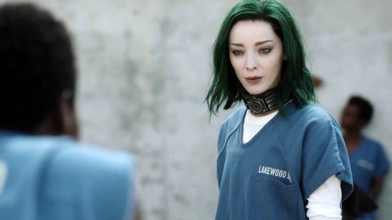 The Gifted: Lorna Makes Her Way To The Prison Yard