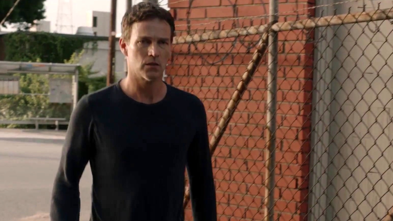 The Gifted: Reed Confronts A Mutant In The Alley