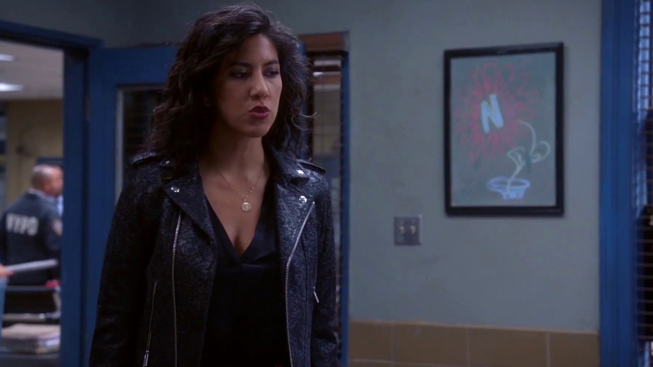 Brooklyn Nine-Nine: Rosa Thinks Pimento Is Cheating On Her