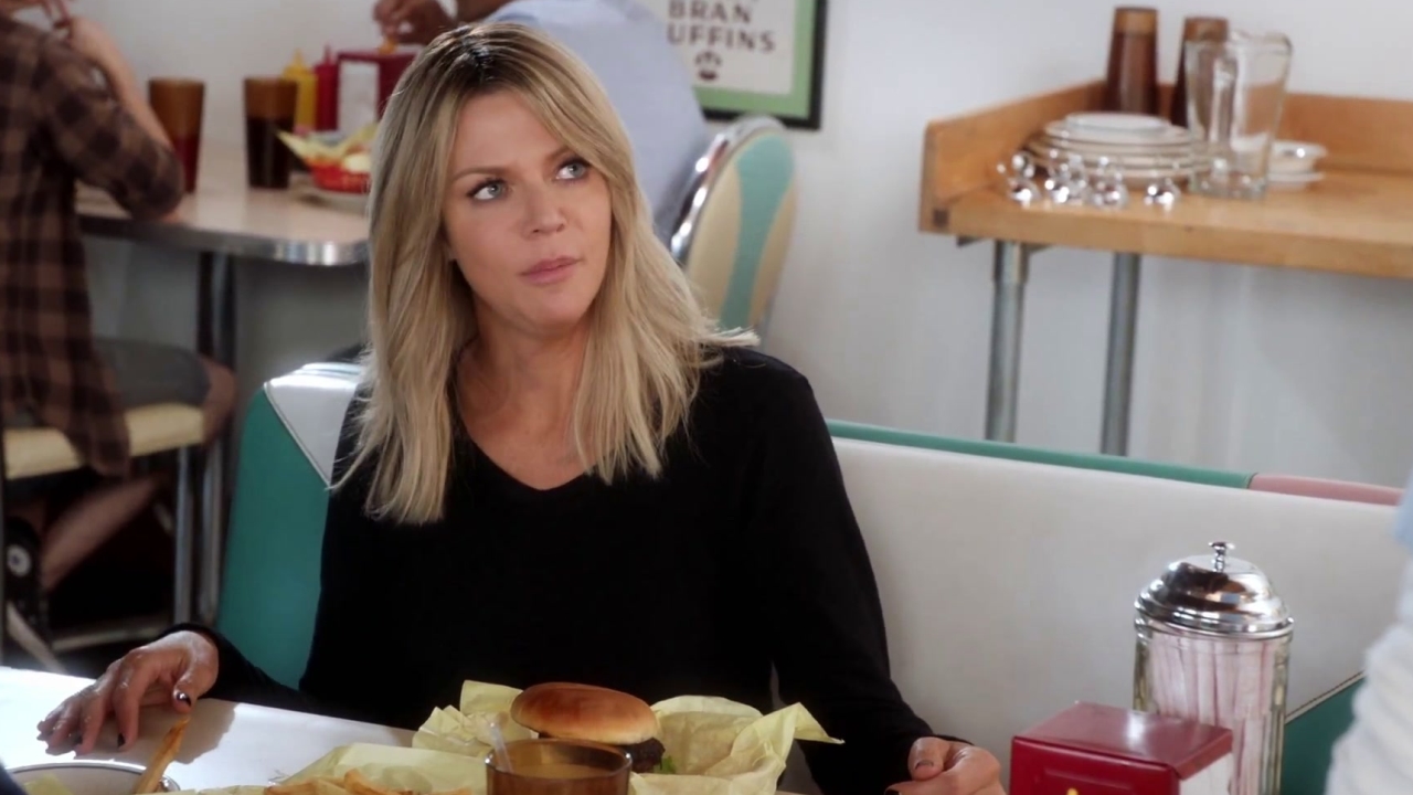 The Mick: Mickey Has A Public Break Down About Her Hamburger