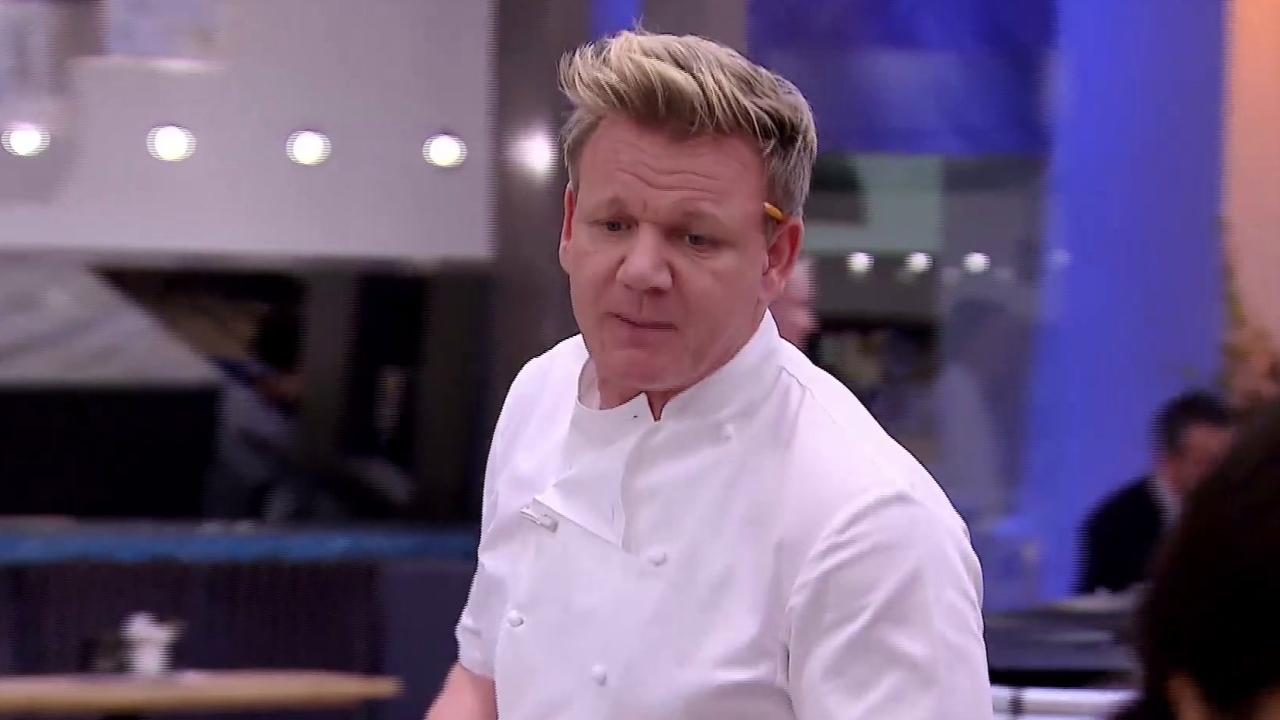 Hell's Kitchen: Gordon Ramsay Kicks Ashley Out Of The Kitchen