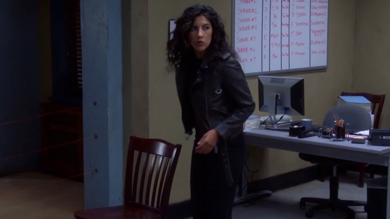 Brooklyn Nine-Nine: Charles, Rosa, And Terry Try To Get Through Security