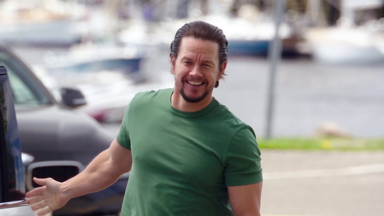 Daddy's Home 2: Issues (International TV Spot)