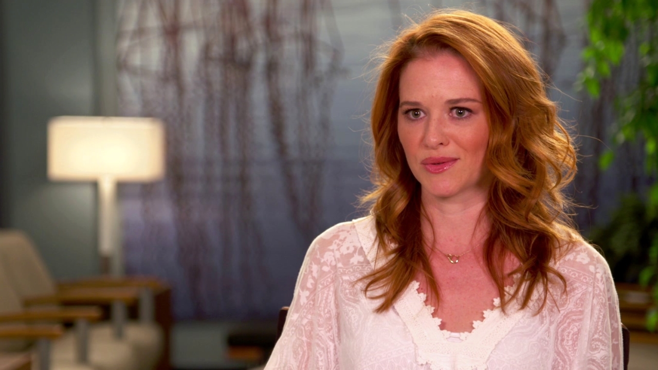Grey's Anatomy: Sarah Drew On The Show Inspiring Women To Go Into Medicine