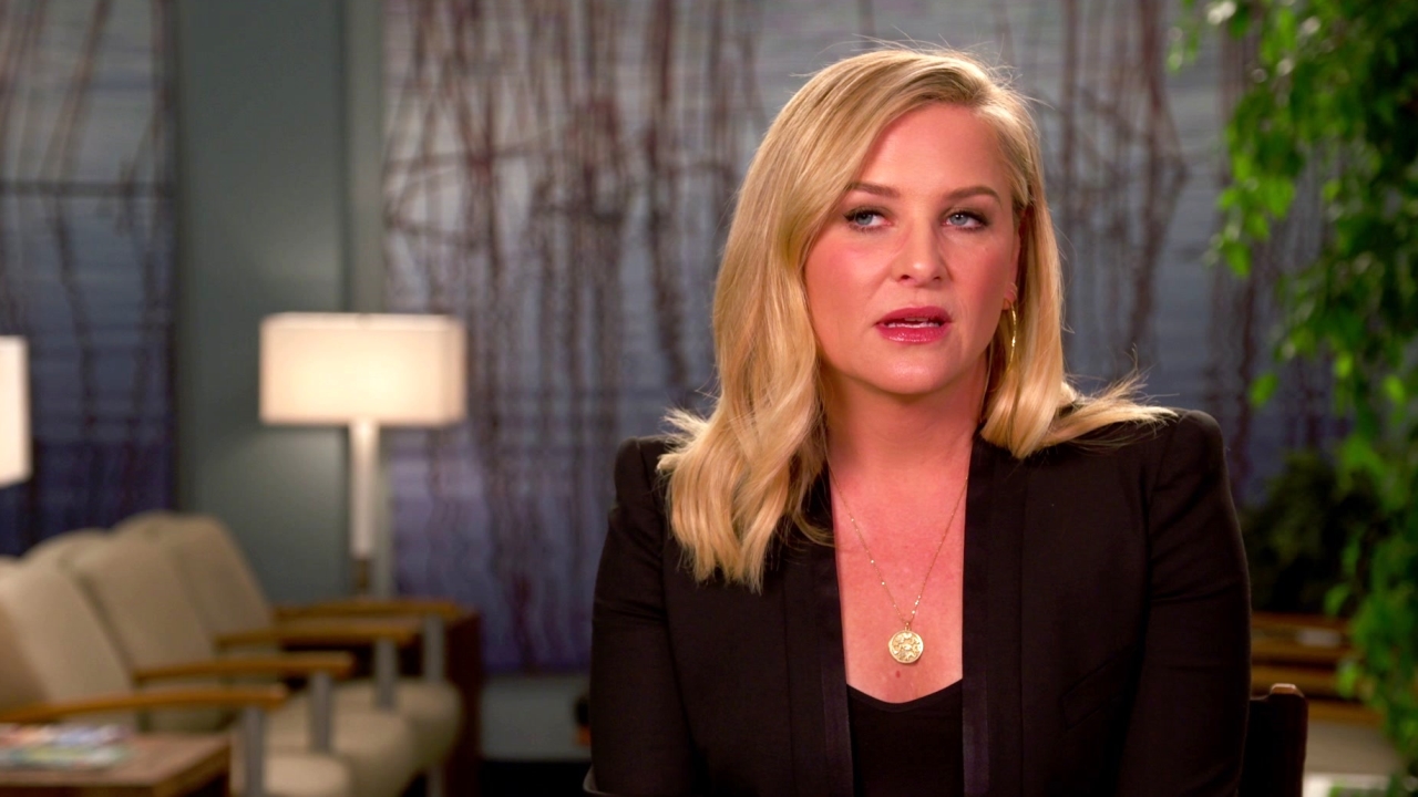Grey's Anatomy: Jessica Capshaw On Being With The Show For So Long