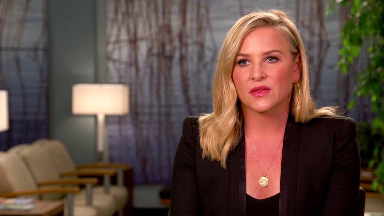 Grey's Anatomy: Jessica Capshaw On The Enduring Appeal Of The Show