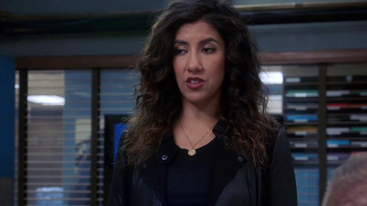 Brooklyn Nine-Nine: Hitchcock & Scully Challenge Rosa To A Sitting Contest