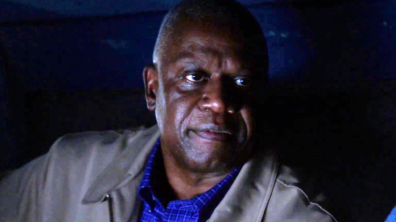 Brooklyn Nine-Nine: Captain Holt Gives Jake A New Identity