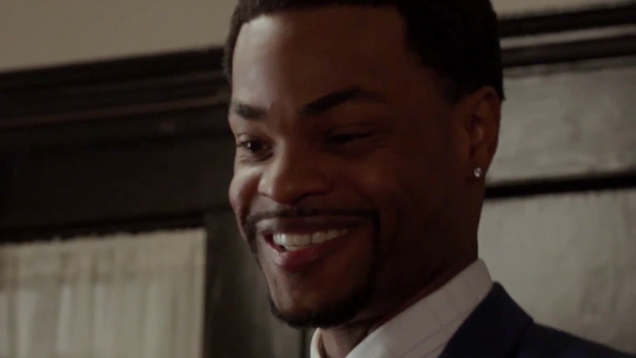 Where's the Money: How to Break into a Frat House (Featurette)