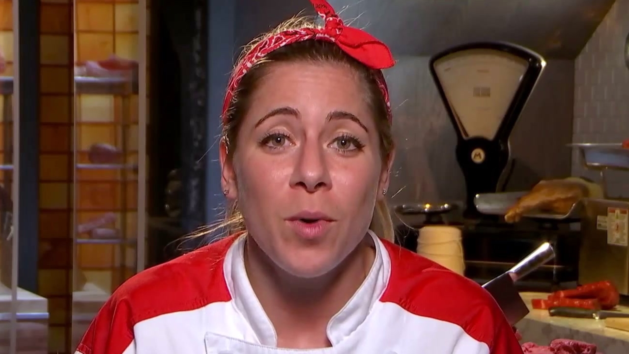 Hell's Kitchen: Dana Serves Chef Ramsay Raw Pork