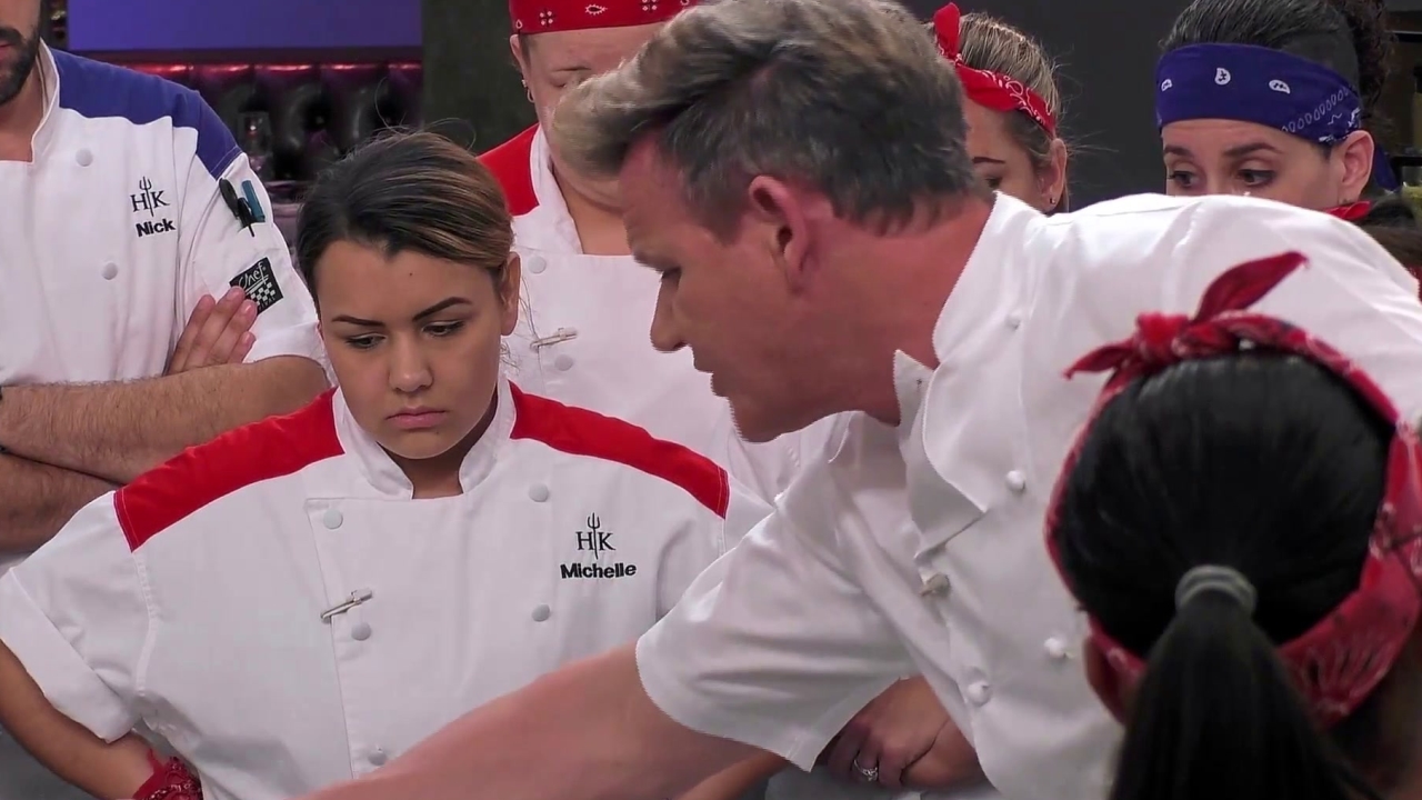 Hell's Kitchen: Gordon Ramsay Demonstrates How To Make An Oyster Dish