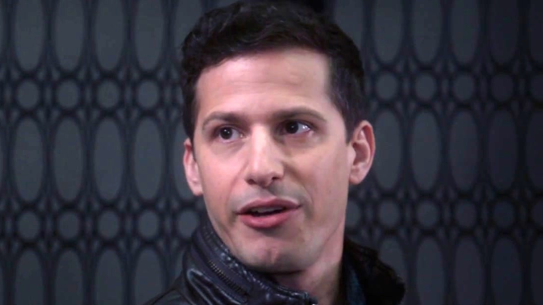 Brooklyn Nine-Nine: Terry Tells Rosa & Jake About A Novel He's Writing
