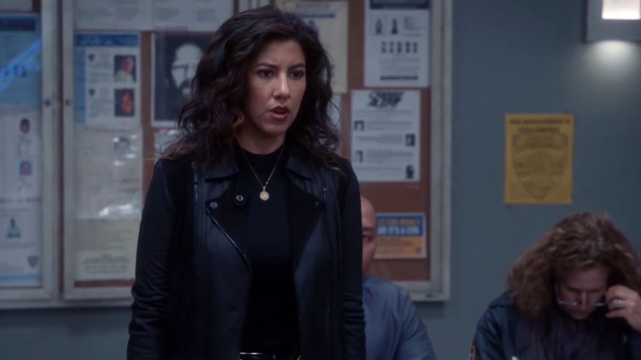Brooklyn Nine-Nine: Rosa Gets Personal With The Precinct