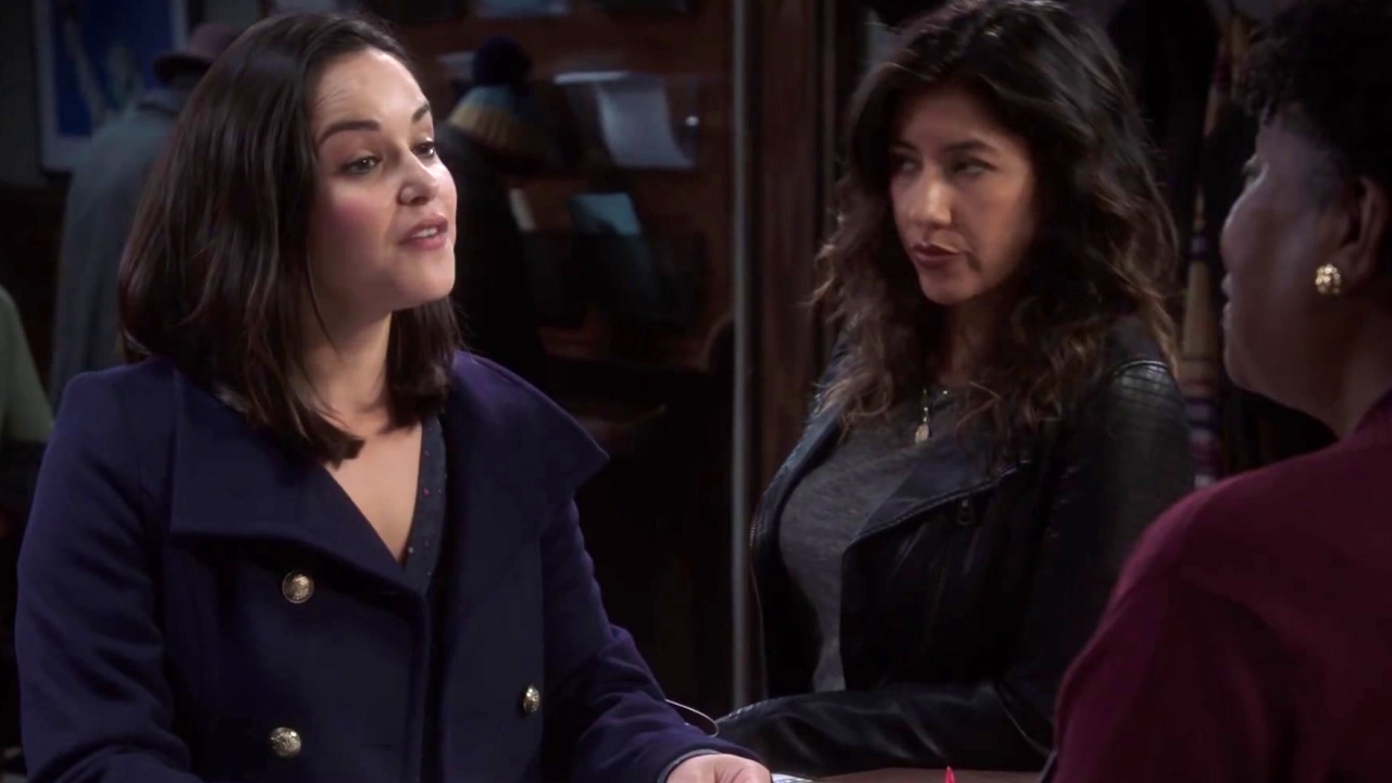 Brooklyn Nine-Nine: Amy Applies For A Block Party Request
