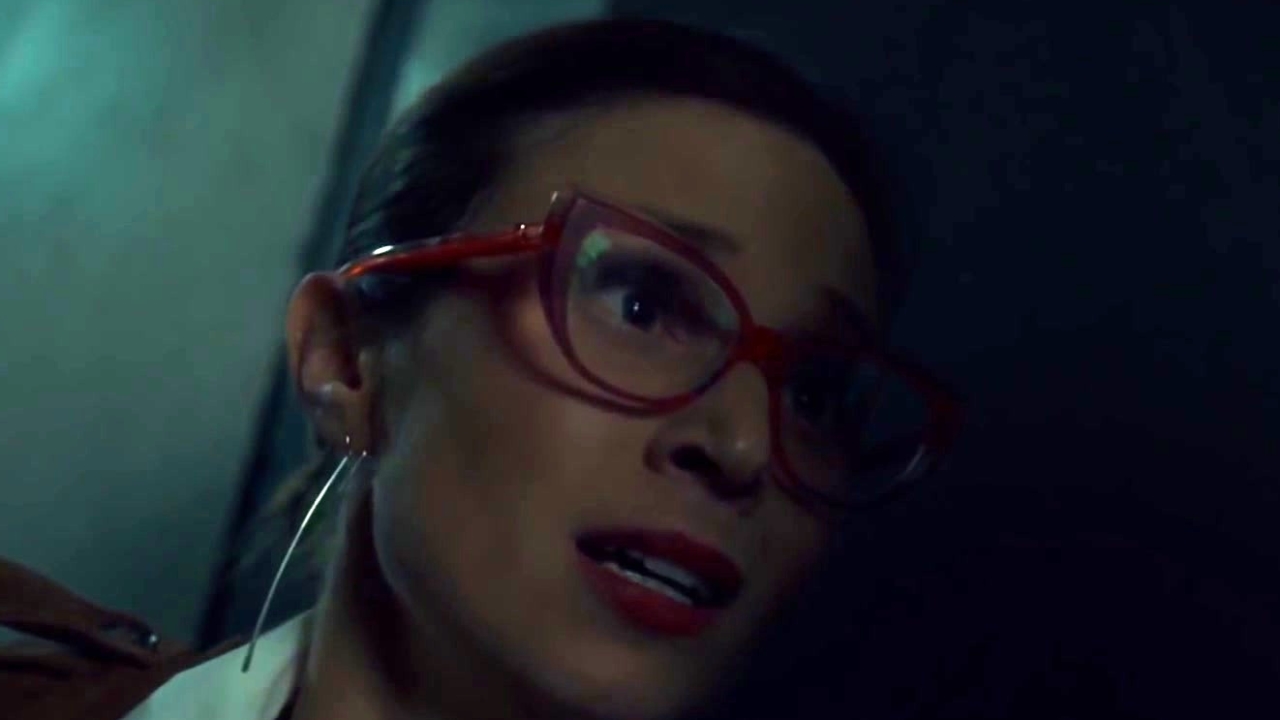 Wynonna Earp: Steel Bars And Stone Walls