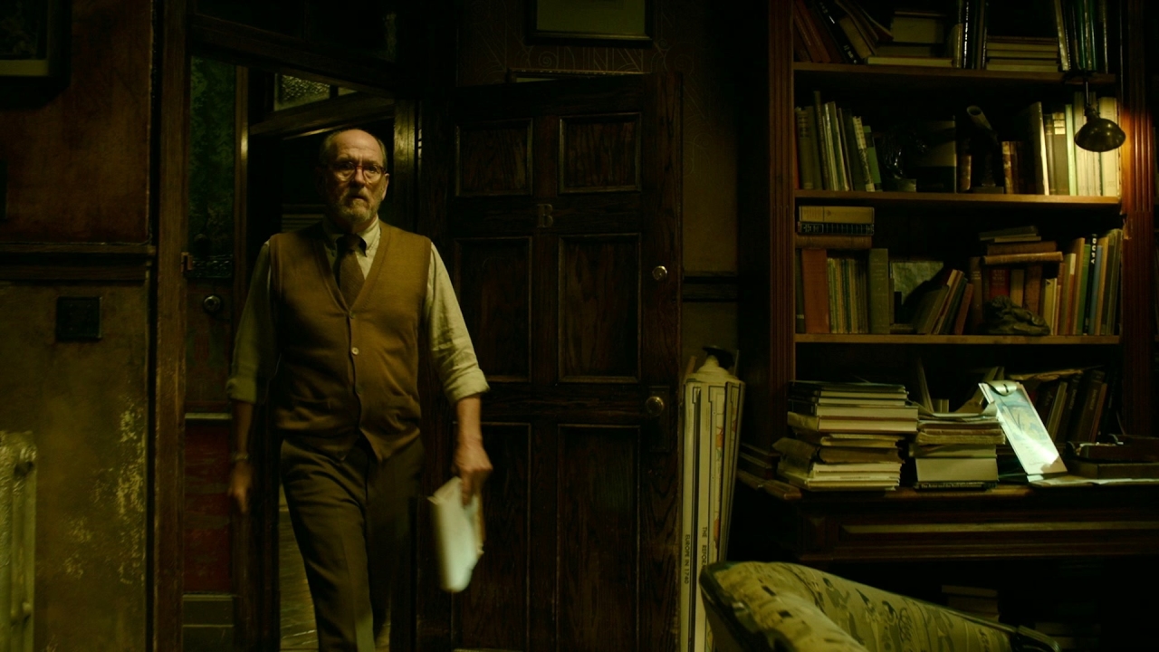 The Shape Of Water: Behind-The-Scenes: Production Design (Featurette)