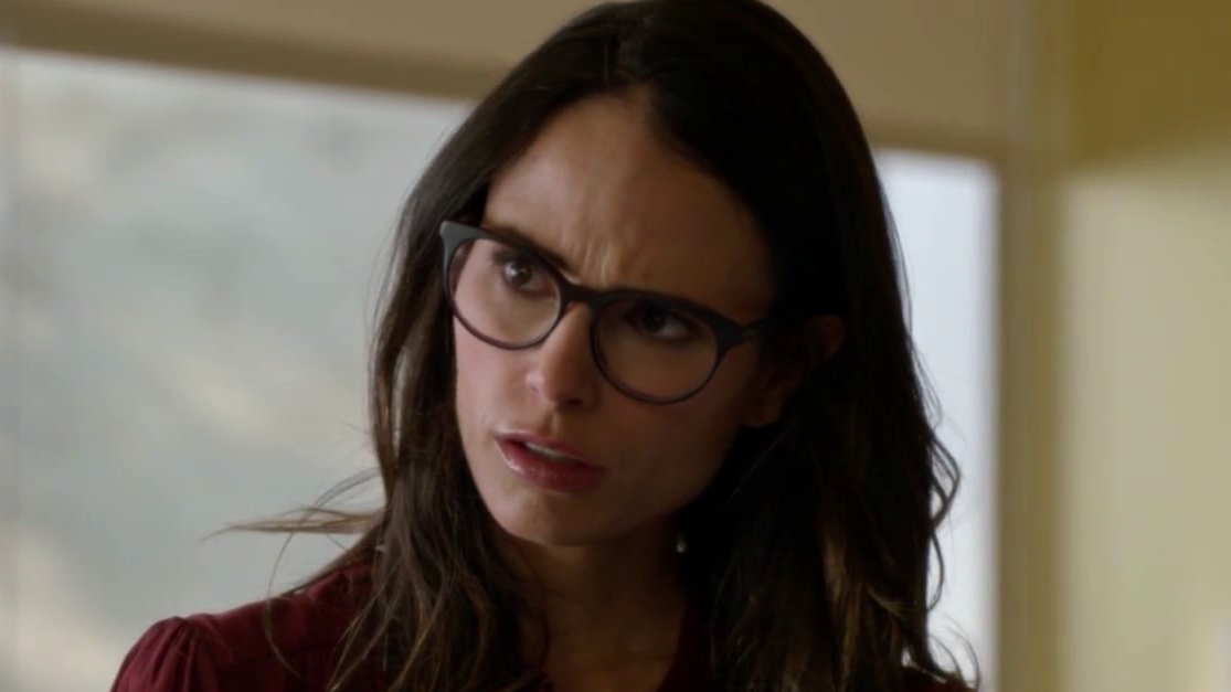 Lethal Weapon: Gina Santos Asks Dr. Cahill To Sign The Affidavit
