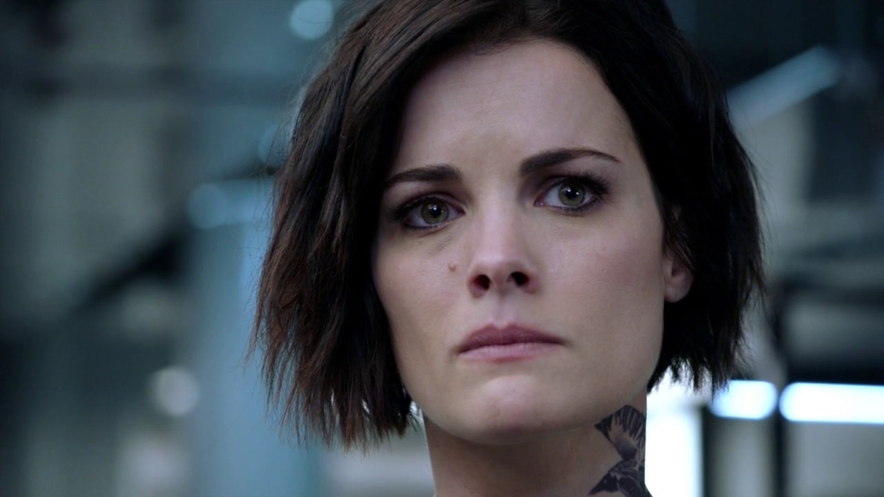 Blindspot: Avery's Call for Help