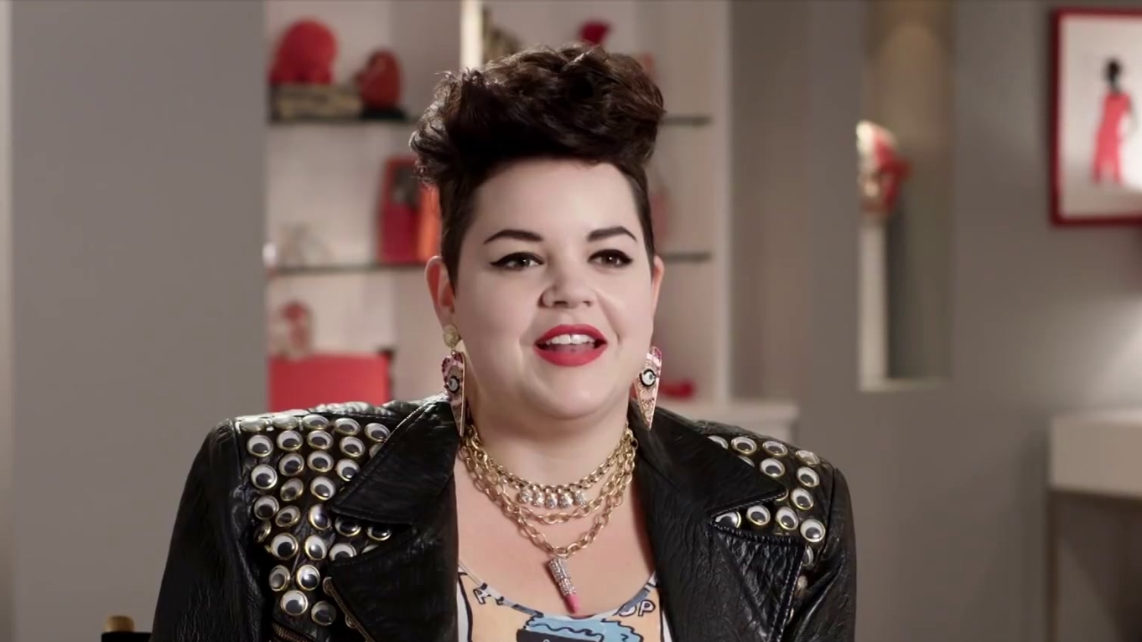 Heathers: Dressing a Heather Featurette