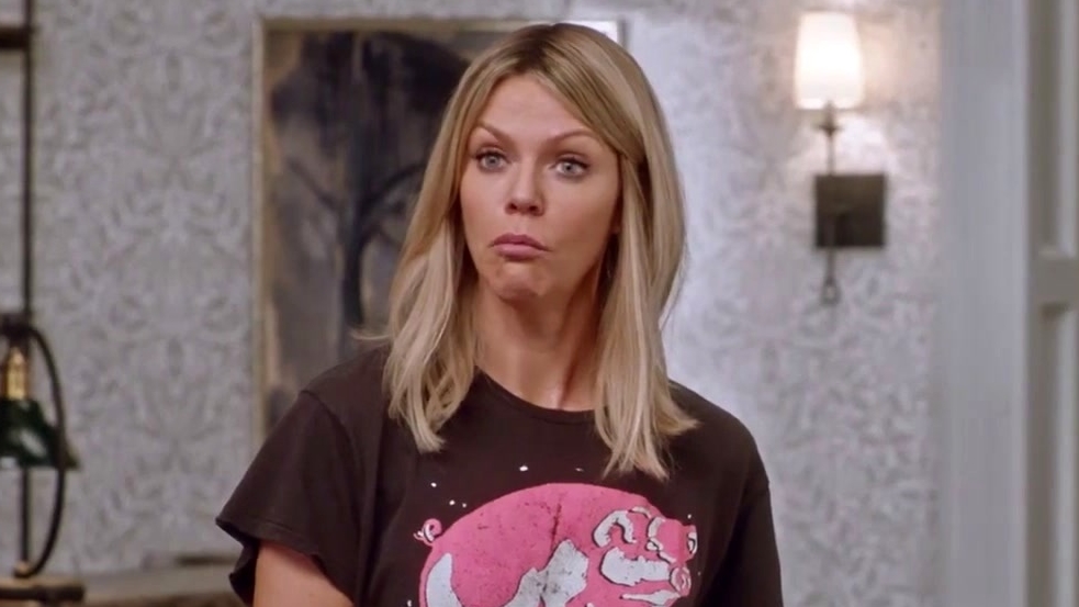 The Mick: Mickey Tries To Label Sabrina A Lesbian