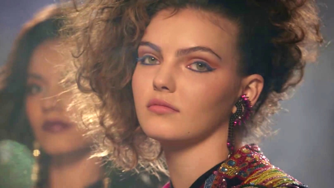 Gotham: The Sirens Club Is Back With A Passion