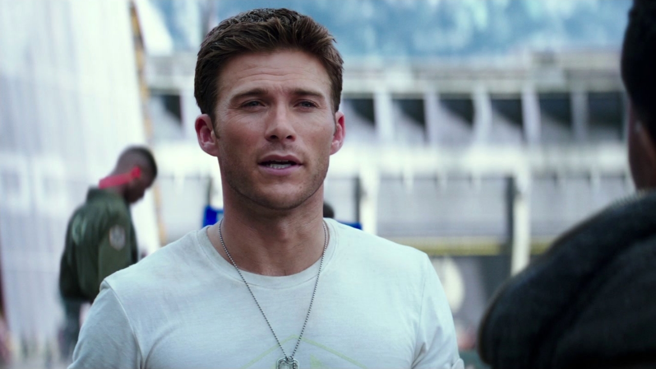 Pacific Rim Uprising: Lambert Welcomes Jake And Amara To The Shatterdome