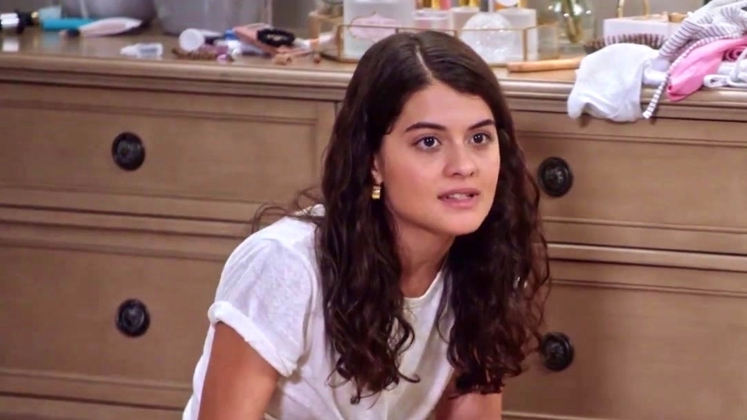 The Mick: Sabrina Loses Her ID