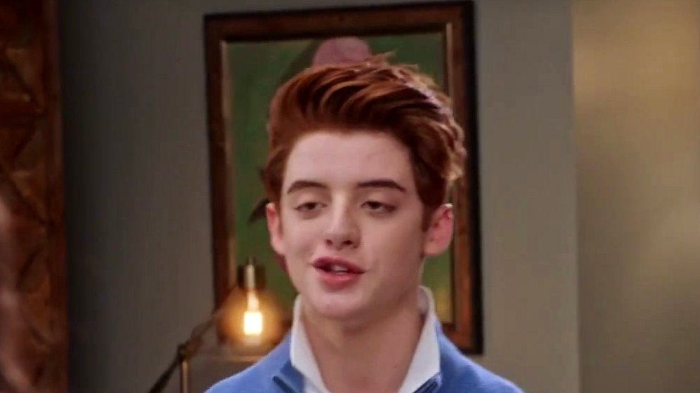 The Mick: Chip Convinces Sabrina To Let Him & His Friend Join The Party