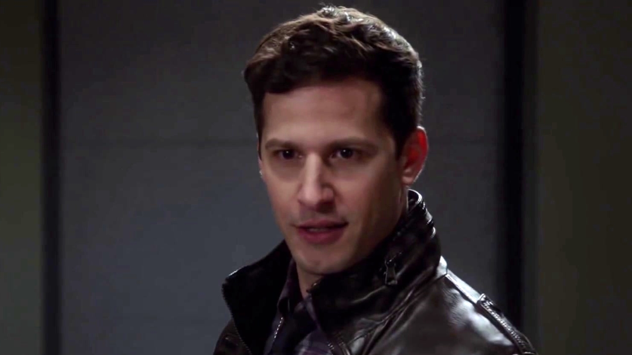 Brooklyn Nine-Nine: Captain Holt Takes His Turn To Question The Suspect