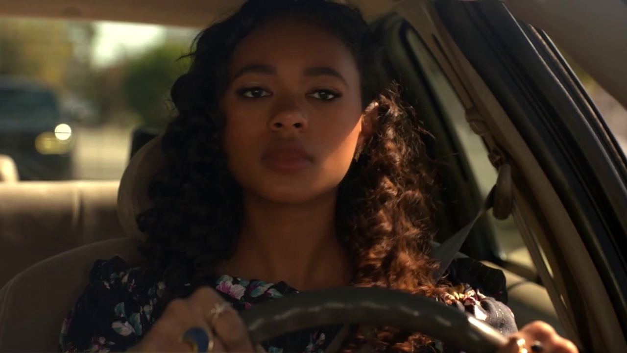 Lethal Weapon: Roger Teaches Riana How To Drive