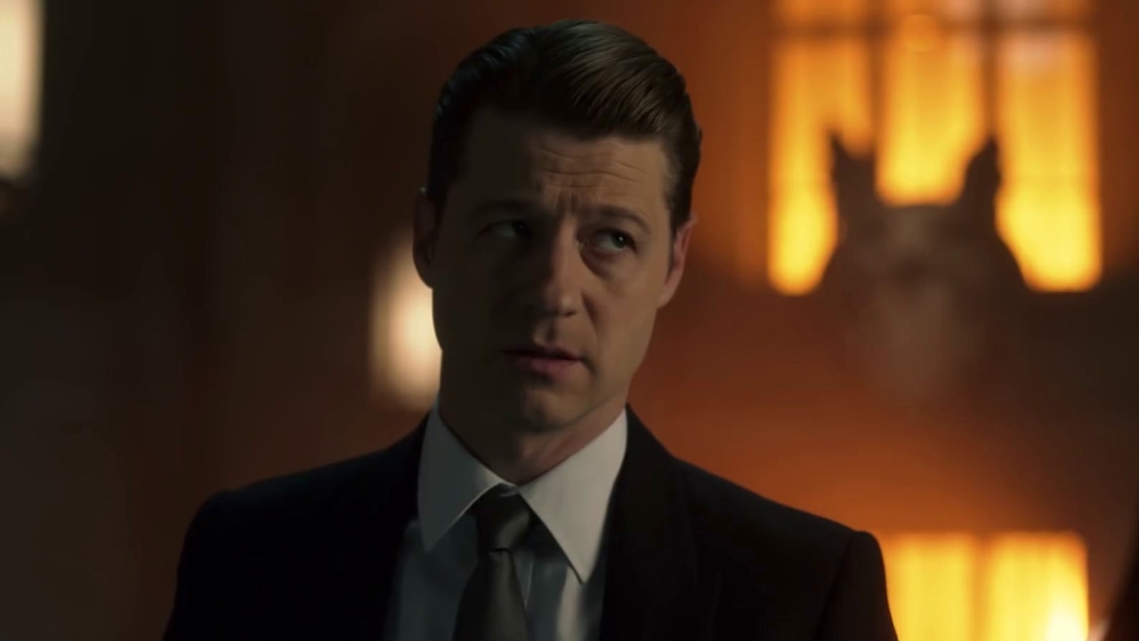 Gotham: Gordon & Harvey Try To Solve A Series Of Bank Robberies