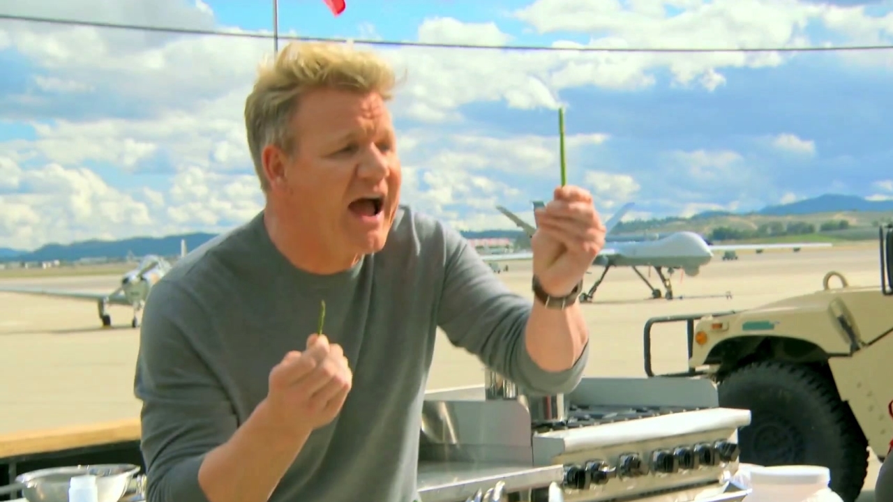 Masterchef: Samantha Cuts The Asparagus Wrong