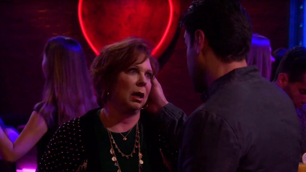 The Cool Kids: Sid & Margaret Socialize At The Club