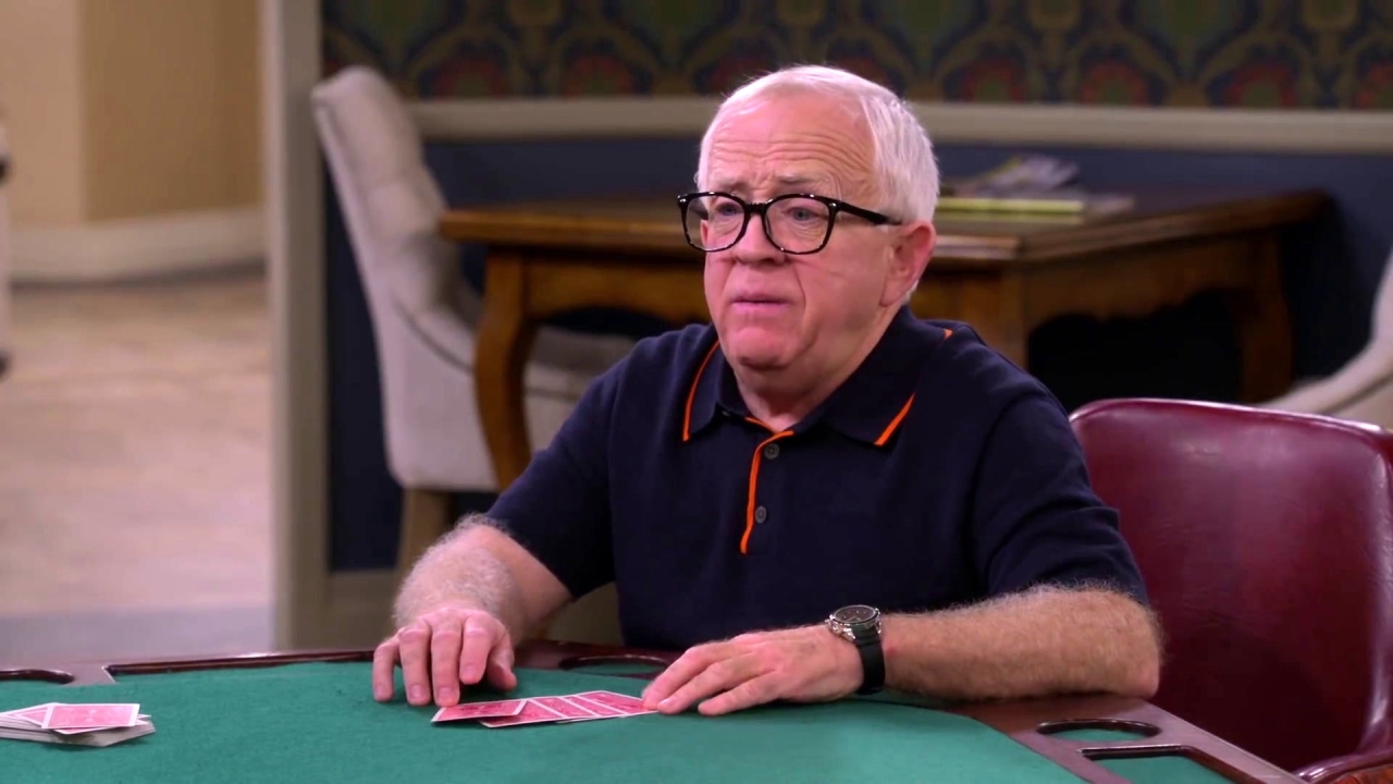 The Cool Kids: Margaret & Sid Make Fake Online Dating Profiles