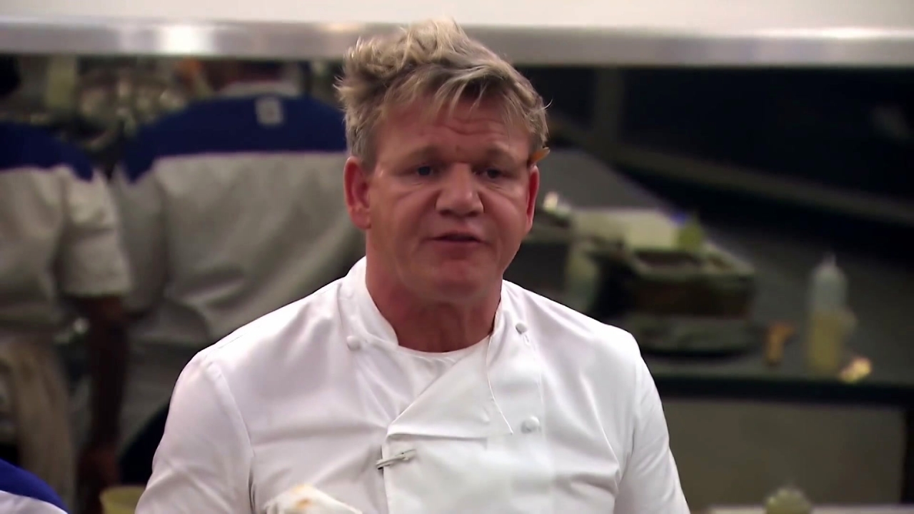Hell's Kitchen: The Blue Team Struggles To Find Confidence