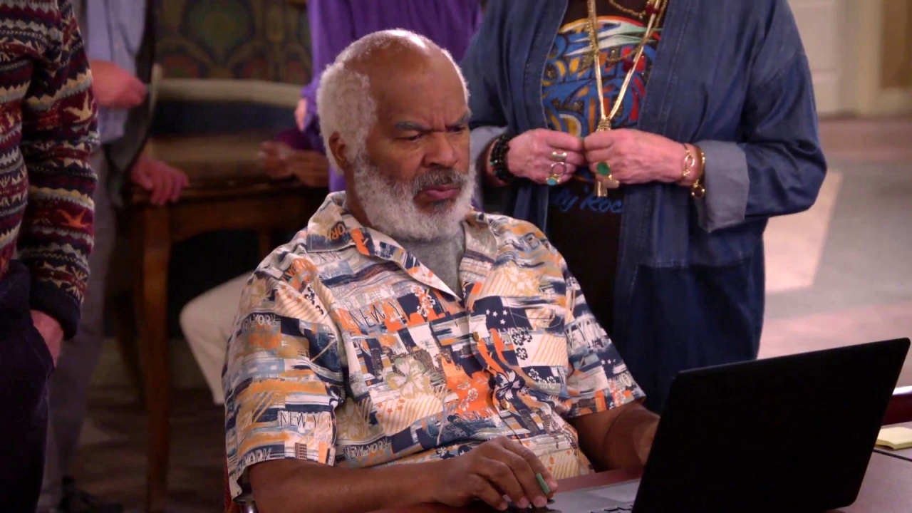 The Cool Kids: Hank Learns His Ex-Wife Is Getting Remarried