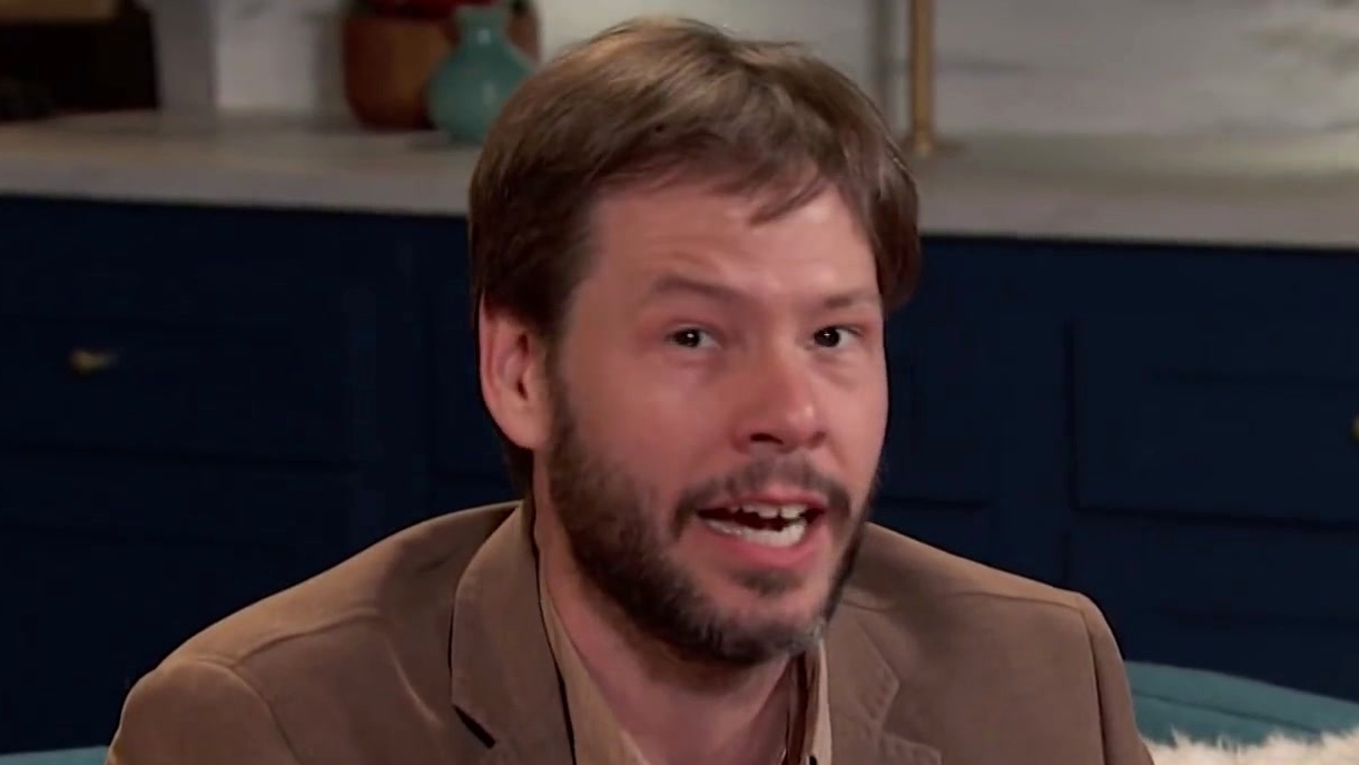 Busy Tonight: Ike Barinholtz