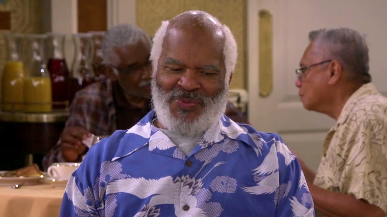 The Cool Kids: Hank Tells The Gang About His New Girlfriend