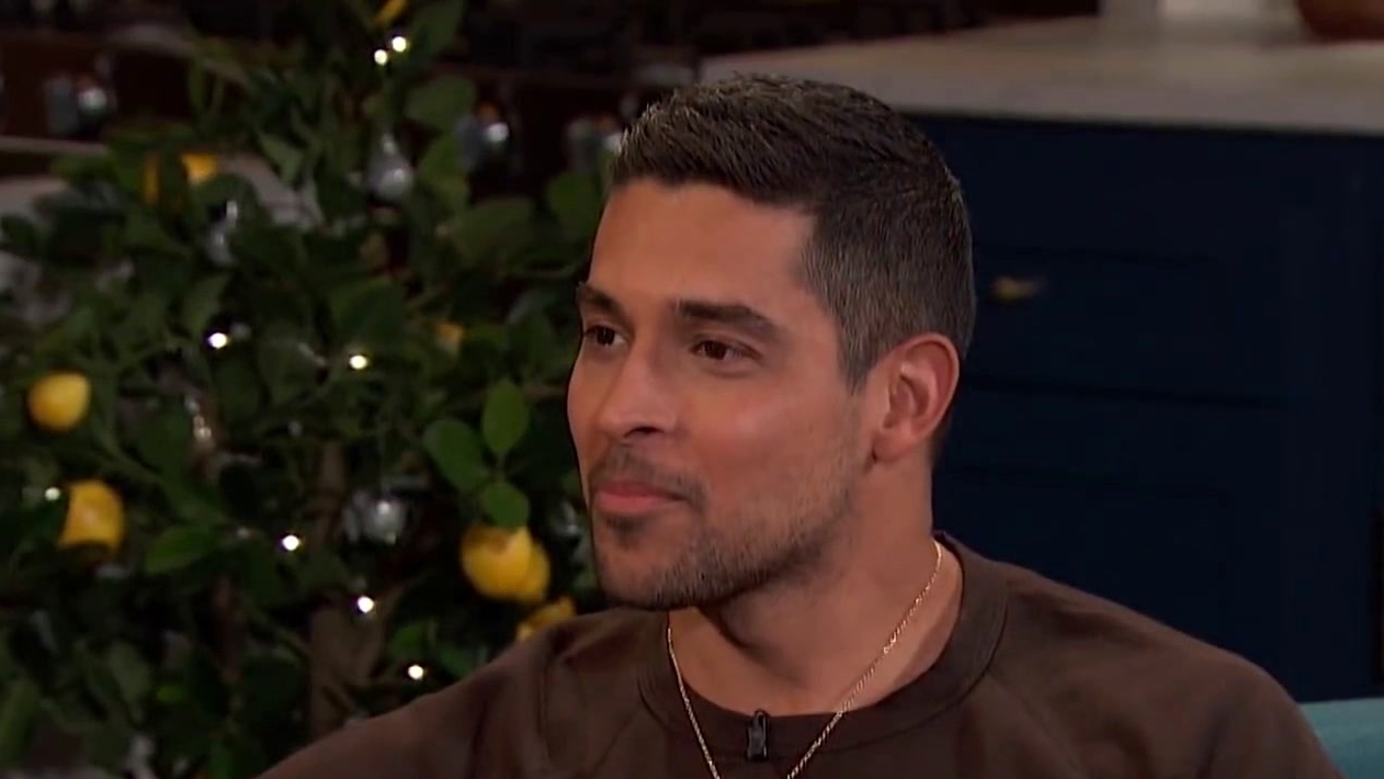 Busy Tonight: Wilmer Valderrama Shares His Best Pro Momma Jokes