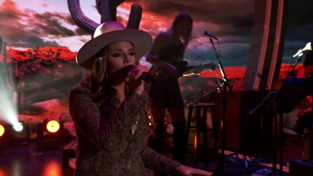 Real Country: Kylie Frey Performs Jamie O'Neil's There Is No Arizona